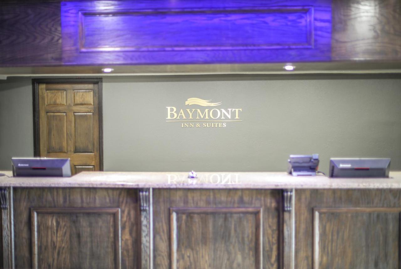 فندق Baymont By Wyndham Ferndale/Royal Oak المظهر الخارجي الصورة